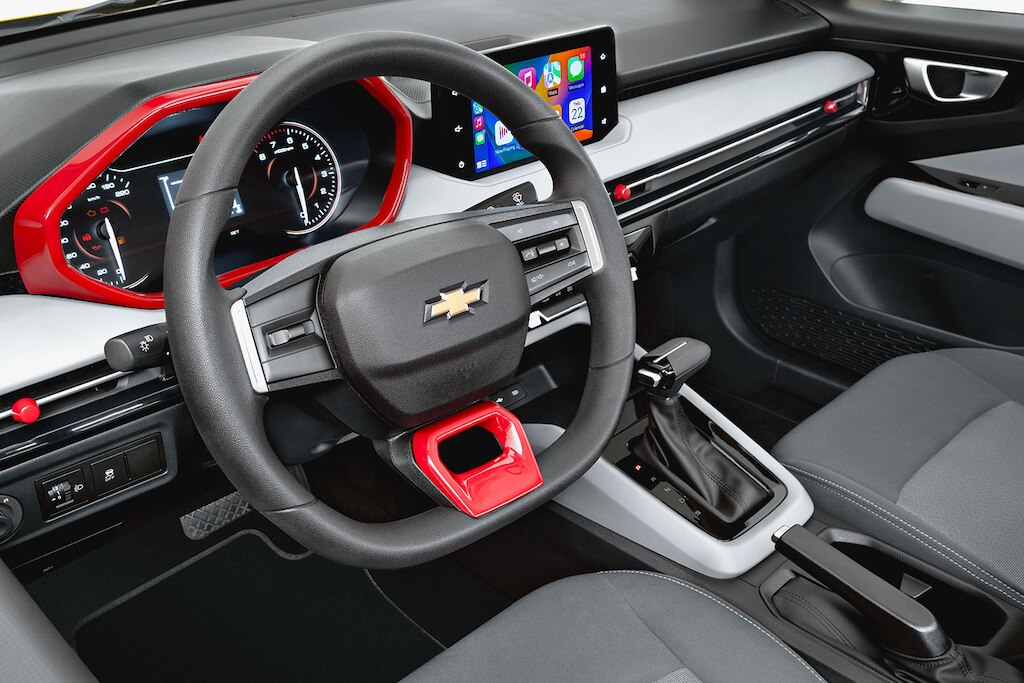 Set de molduras interiores del kit Appearance de accesorios originales para tu auto tipo sedán Chevrolet Aveo 2024