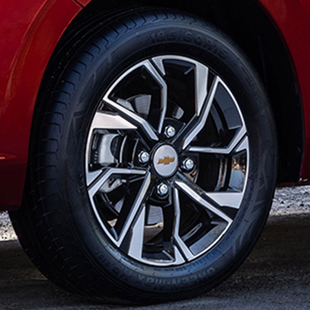 Rines de acero y aluminio disponibles para el nuevo sedán Chevrolet Aveo 2024