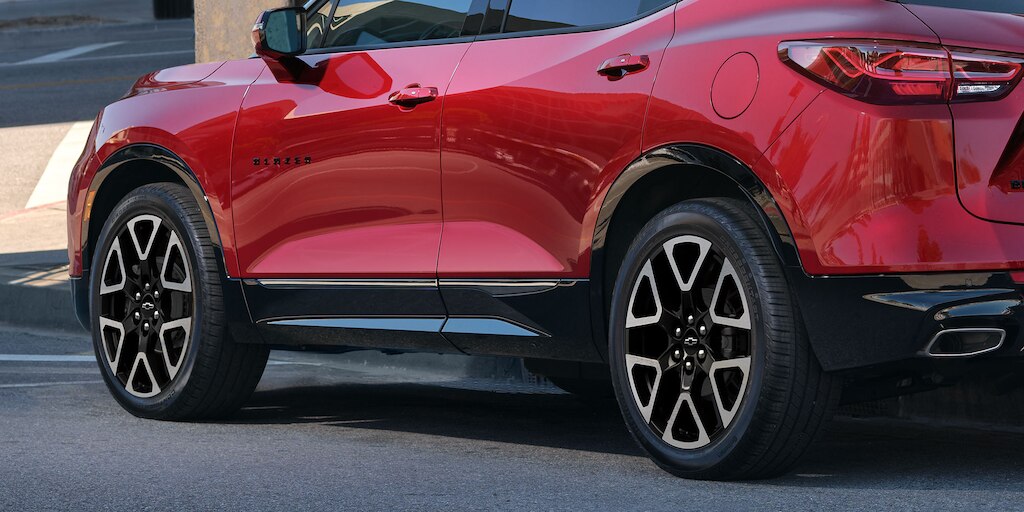 Chevrolet Blazer 2024, camioneta mediana con nuevo diseño y estilo deportivo