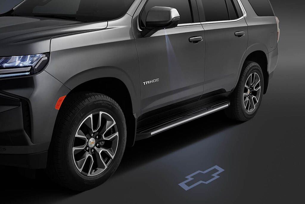 Proyector de logo para espejos para Suburban 2024