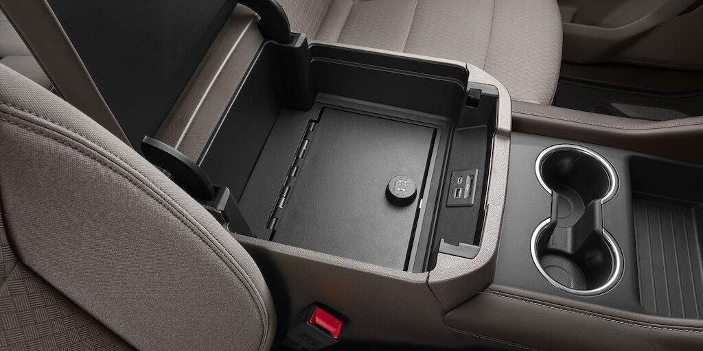 Accesorios interiores disponibles para Chevrolet Suburban 2024