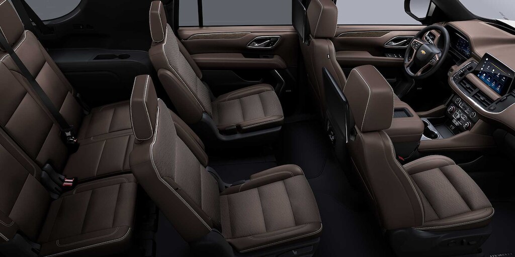 Chevrolet Suburban 2024 con interior en color piel mocha