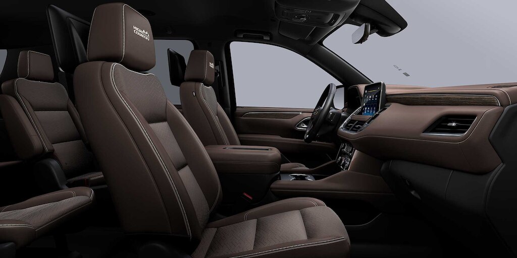 Chevrolet Suburban 2024 con interior en color piel mocha