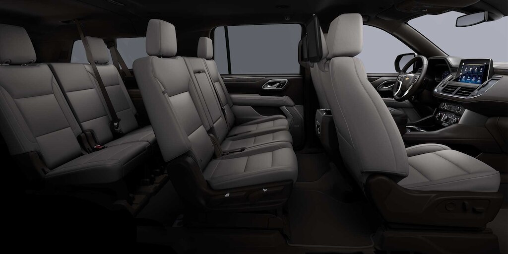 Chevrolet Suburban 2024 con interior en color gris claro