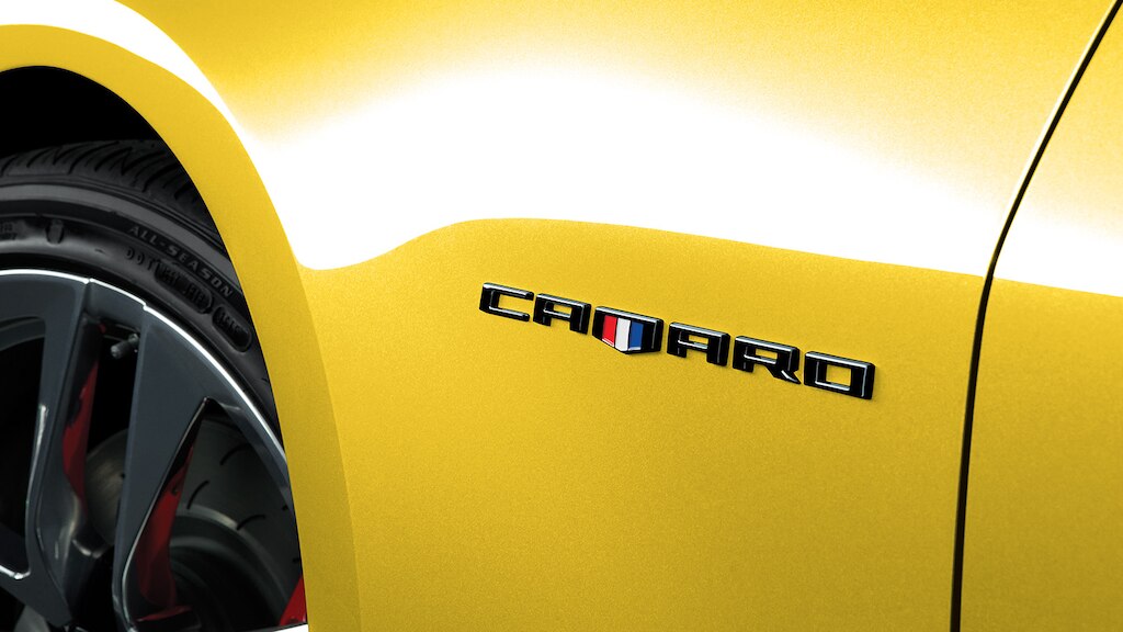 Emblema lateral Camaro color negro para Chevrolet 2024, auto deportivo