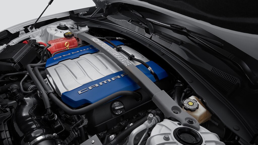 Complementa el desempeño de tu auto deportivo Chevrolet Camaro 2024, con los accesorios de performance