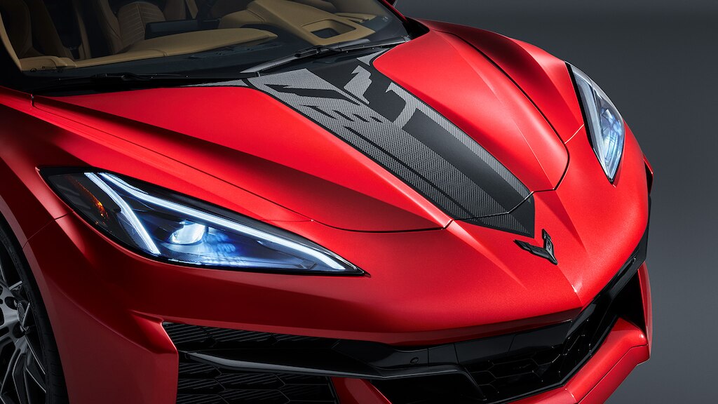 Calcomanía para cofre en color carbon metálico para Chevrolet Corvette Z06 2025