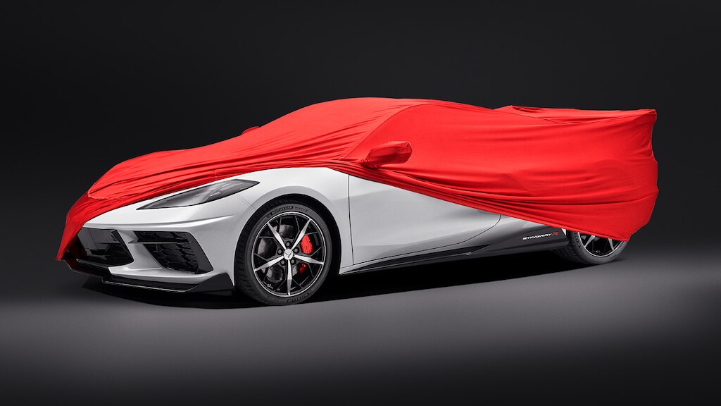Cubierta de coche color roja para Chevrolet Stingray 2025