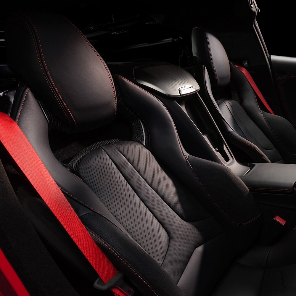 Corvette Stingray 2025, carro deportivo de lujo con asientos calefactables y ventilados