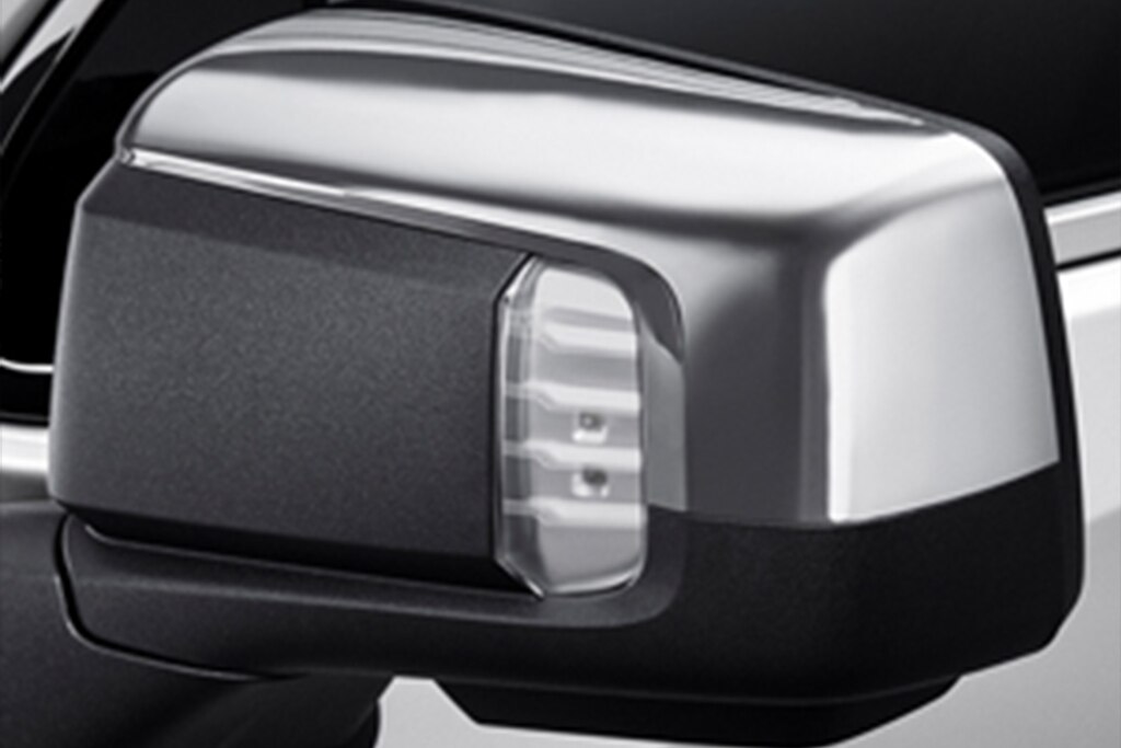 Cubiertas de espejo cromadas para Cheyenne ZR2 BISON 2024