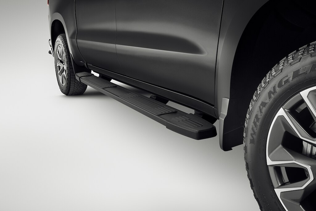 Estribo rectangular 6 pulgadas color negro para Chevrolet Cheyenne ZR2 BISON 2024