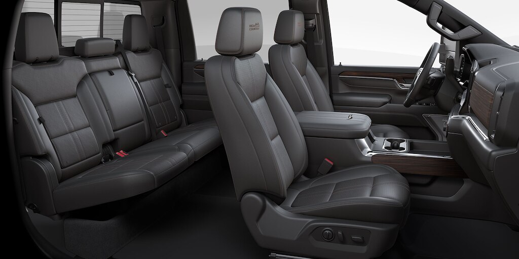 Interior piel negra para Chevrolet Cheyenne 2024