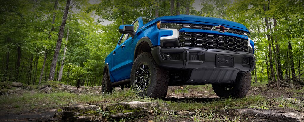 Nueva Chevrolet Cheyenne ZR2 BISON 2024, legendaria camioneta pickup con motor Ecotec V8, diseñada con gran agilidad y estilo