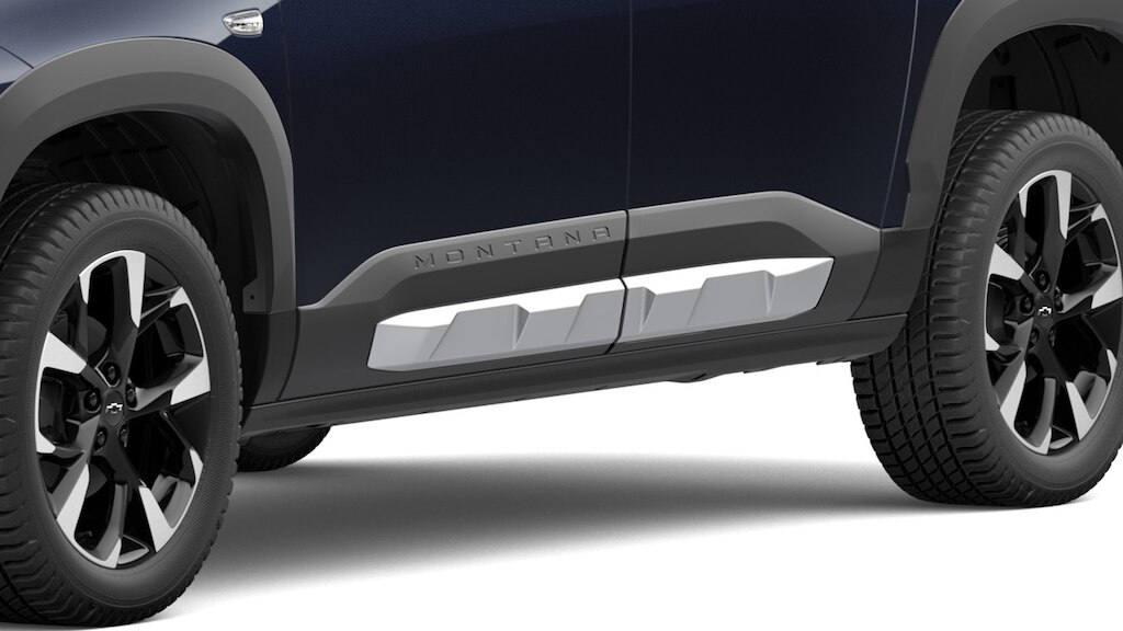 Instala las molduras para proteger las puertas de tu Chevrolet Montana 2024 pickup compacta