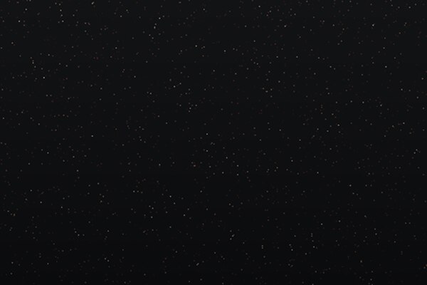  Nueva camioneta pickup compacta Chevrolet versión Montana RS 2024 disponible en color Negro Ónix