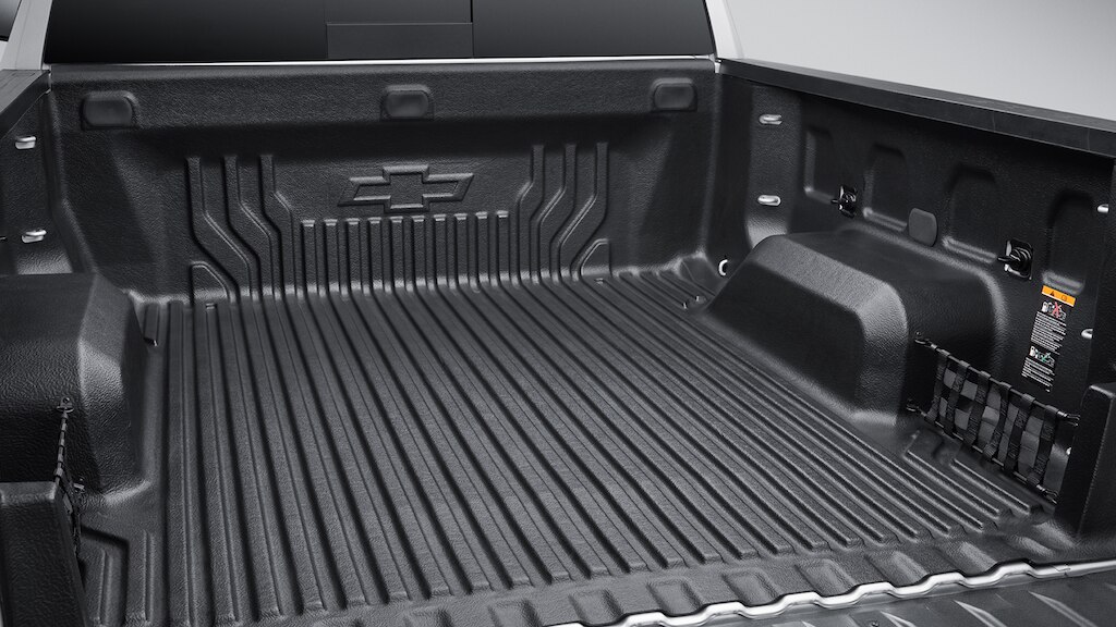 Bedliner con emblema Chevrolet para agregar a tu camioneta, Silverado Turbo 2024