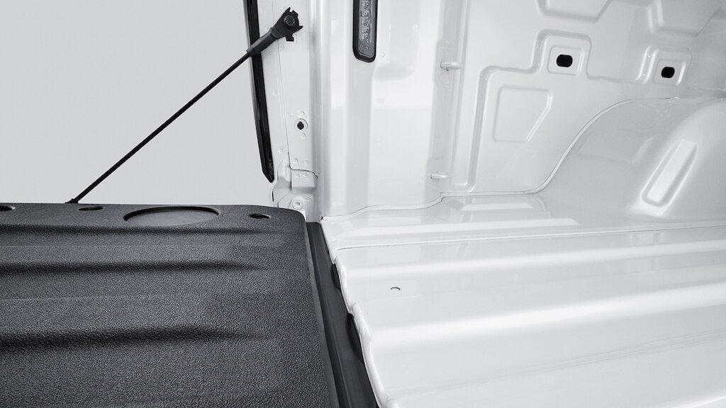 Cubierta entre batea y caja de carga de tu camioneta, Chevrolet Silverado Turbo 2024