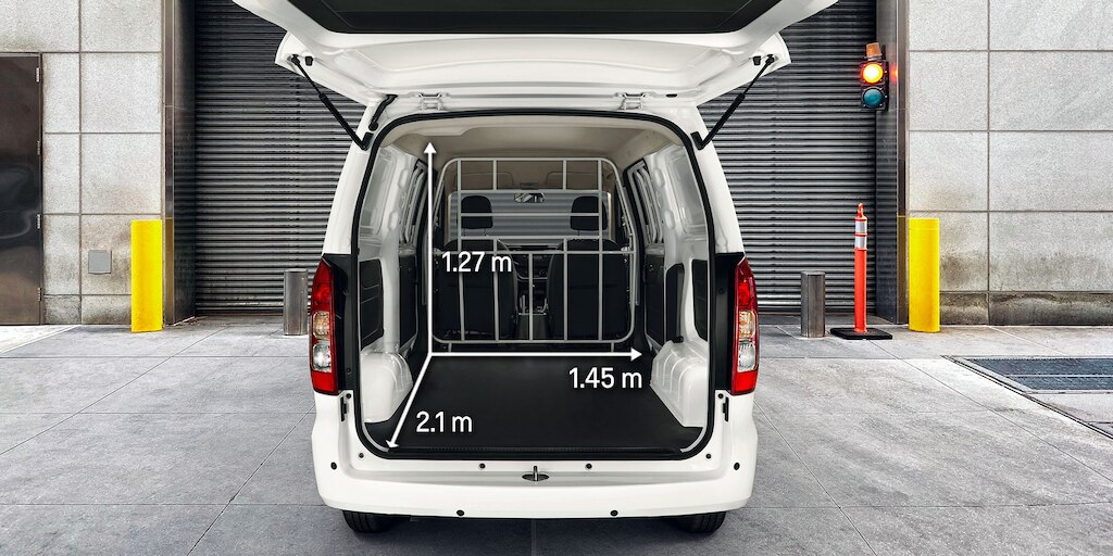 Chevrolet Tornado Van 2024 Furgoneta con espacio de carga con 2.1 m de profundidad, 1.27 m de altura y 1.45 m de ancho